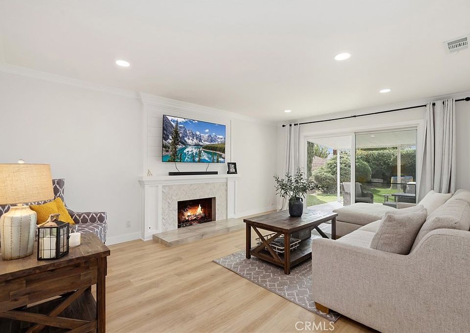 1st image of 23045 El Caballo St