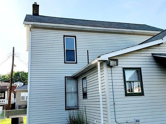 4th image of 212 Shamrock Ave