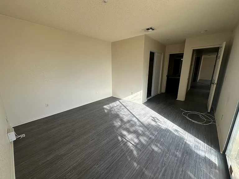 16086 Green Hill Dr #B — Photo 11