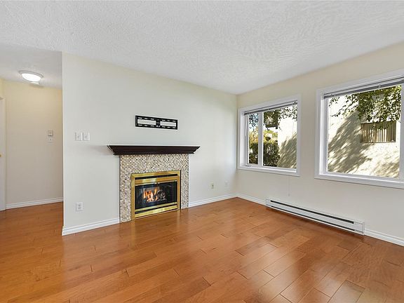 4th image of 1037 Richardson St #204