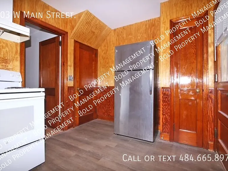303 W Main St — Photo 13