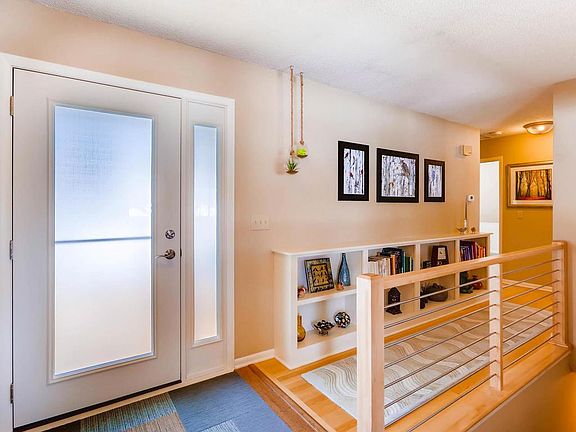 3rd image of 2404 Oakwood Dr