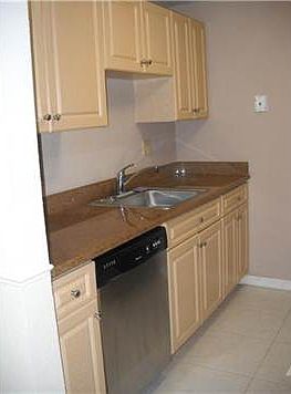 4th image of 2020 NE 135 St 707 #707