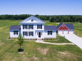 11260 Bartholomew Rd, Chagrin Falls, OH 44023