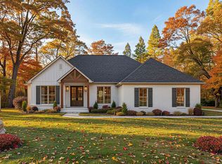 3102 Lakeview Ave, Hastings, NE 68901