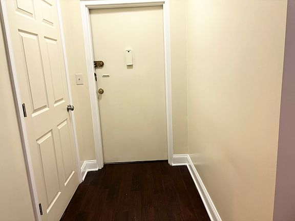 2nd image of 267 Linwood Ave APT 4B