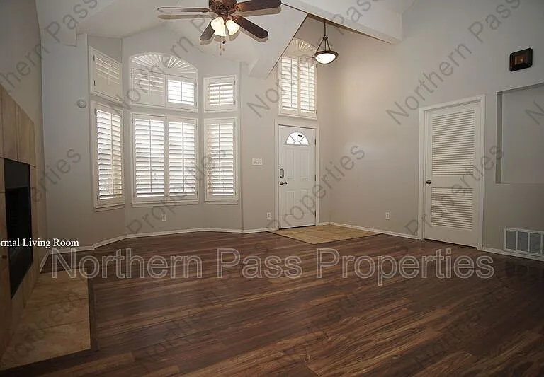 10932 Acoma St — Photo 5