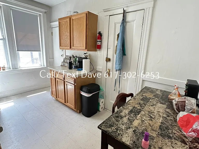 127 Kilsyth Rd #5 — Photo 3