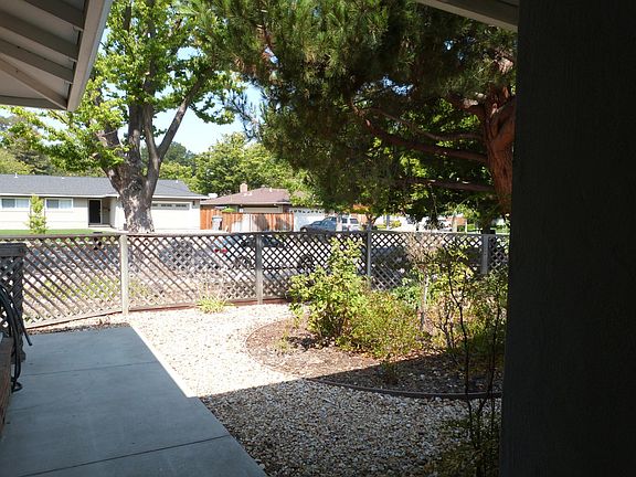 2nd image of 1506 Lyle Dr