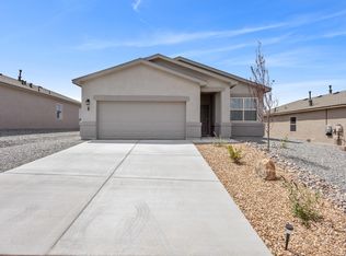 79 Tome Vista Dr, Los Lunas, NM 87031