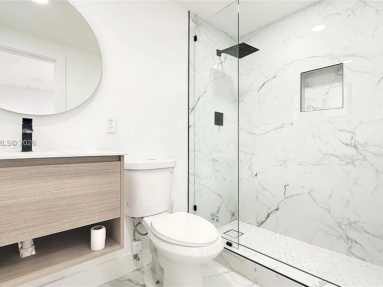 609 Lenox Ave #2 — Photo 10