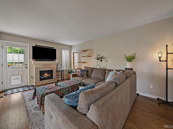 4th image of 9672 Ironton Street