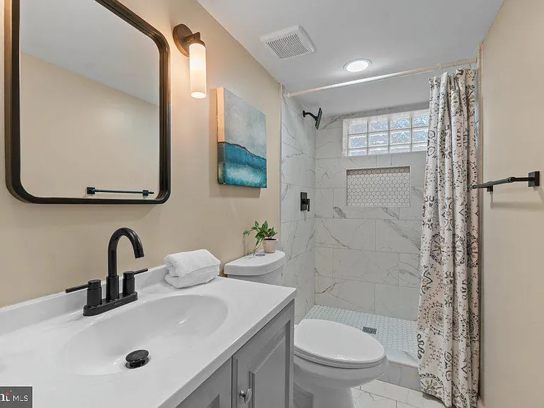 3027 Lavender Ave — Photo 21
