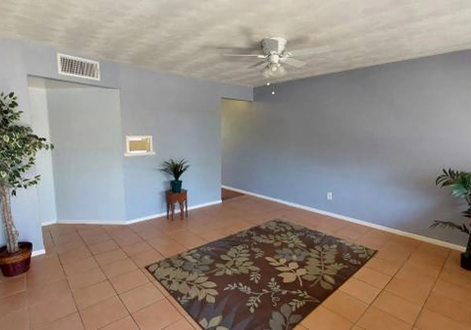Incredible Single Bedroom PLUS office room! Available Mid December 2026! — Photo 4