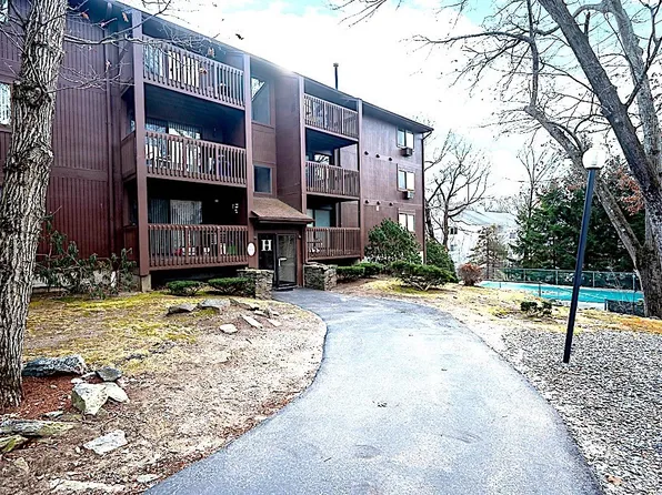 340 Sunderland Rd Unit 43, Worcester, MA 01604