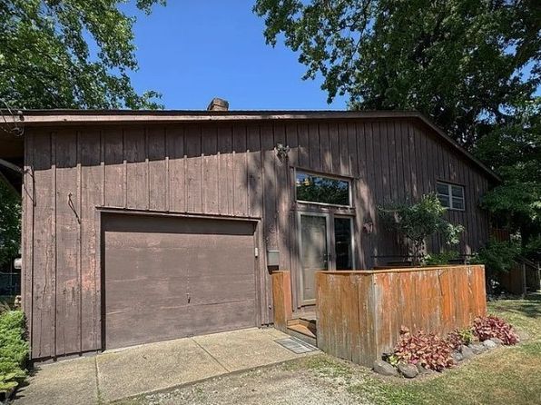 504 Larkin Ave