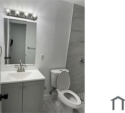 4th image of 1611 NE 32nd Pl