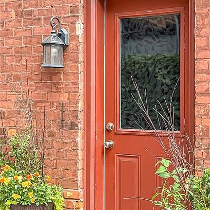2nd image of 146 Forest Ave