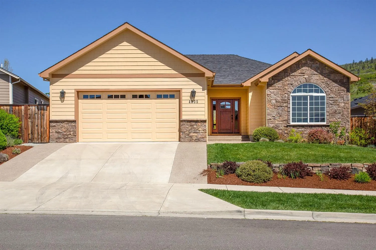 4335 Vineyard Ter photo 1