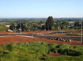 171 SW Alder St, Dundee, OR 97115