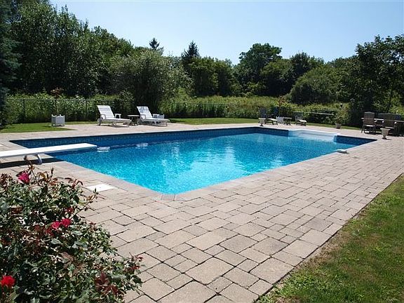 2nd image of 645 Village Ln