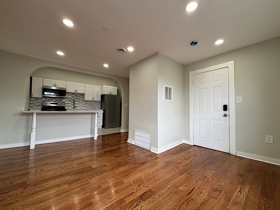 1st image of 237 Davenport Ave #C
