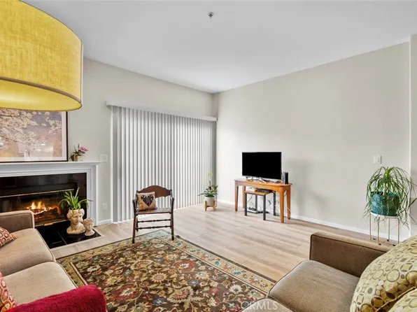 10604 Valley Spring Ln Unit 205, North Hollywood, CA 91602