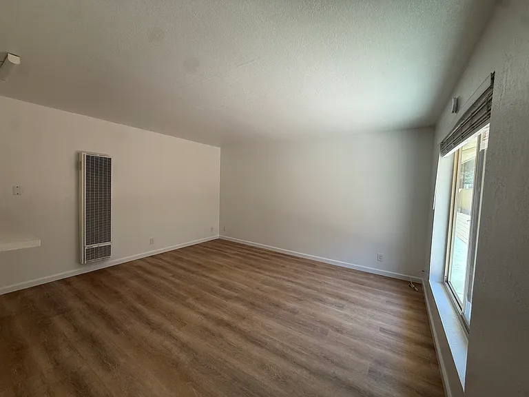 1141 E Foothill Blvd #5 — Photo 7