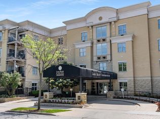 1300 N Prospect Ave APT 323, Milwaukee, WI