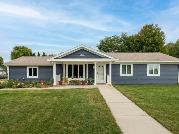 421 Indian Mound PARKWAY, Whitewater, WI 53190