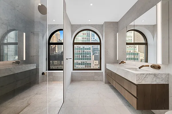 Rented by REAL New York | media 7