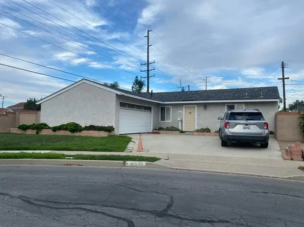 10002 Saint George Cir, Cypress, CA 90630