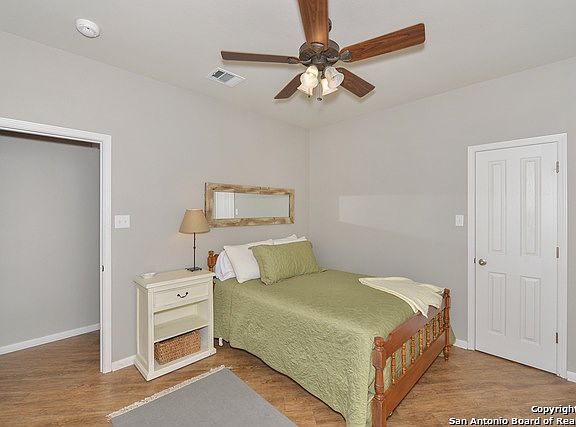 2nd image of 9105 King Davis