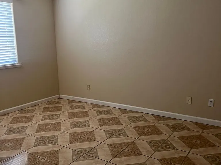 146 Toscano Ct — Photo 10