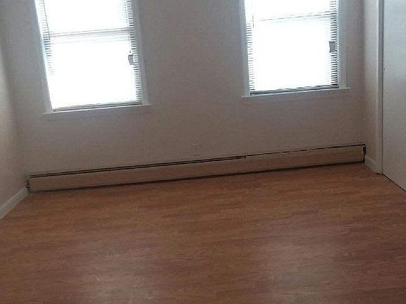 3rd image of 796 Newark Ave Floor 2