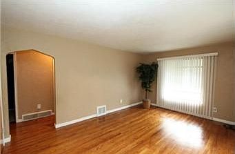 3rd image of 1311 NE 50th St