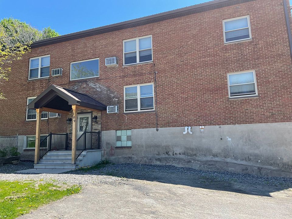 1st image of 109 Essex St APT 4