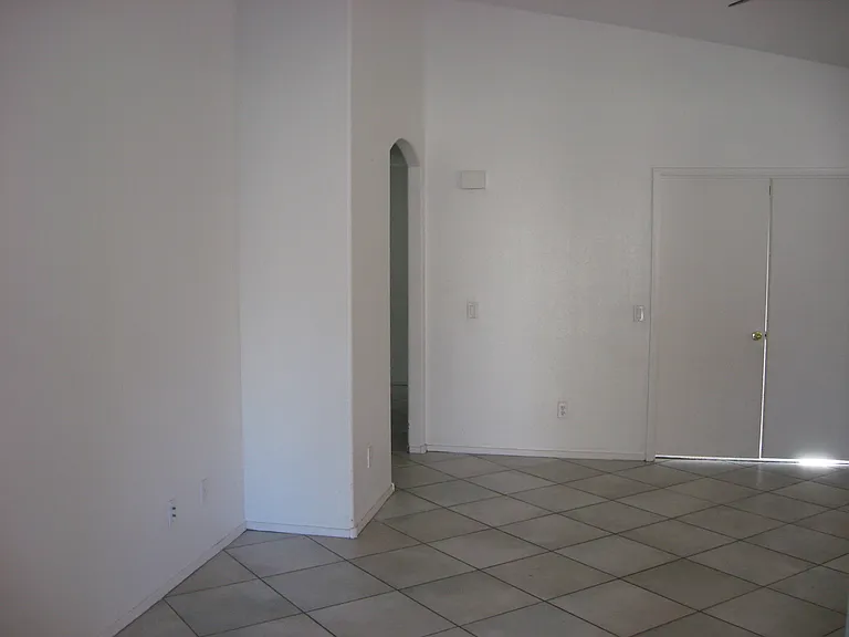 4892 Perrone Ave — Photo 10