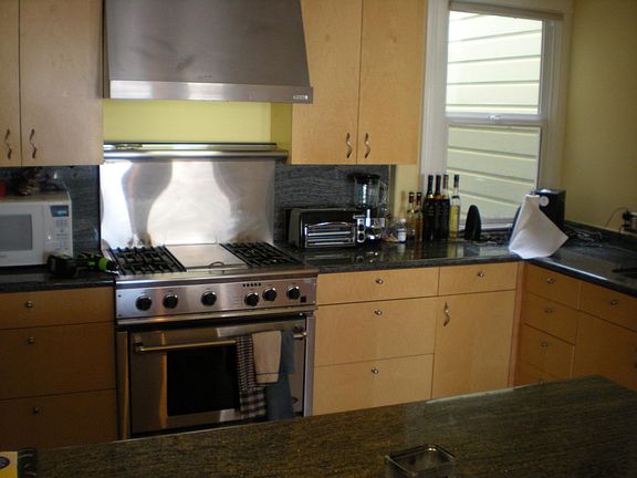 5th image of 1550 Greenwich St