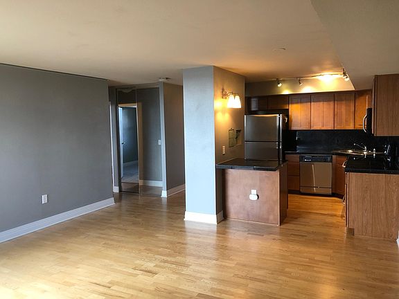 4th image of 601 W 11th Ave APT 1012
