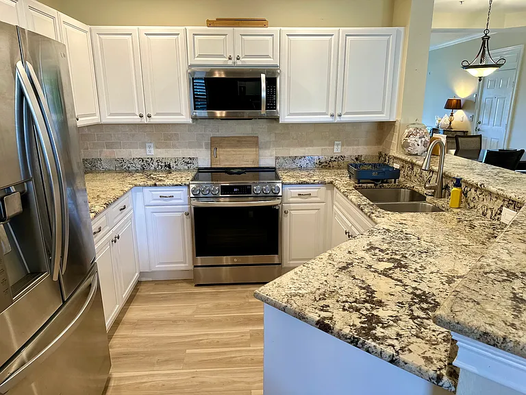 1510 SW 50th St #101 — Photo 5