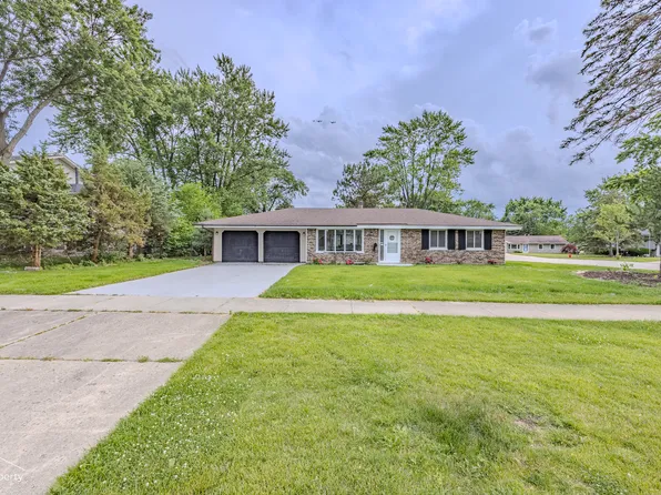 631 W Weathersfield Way, Schaumburg, IL 60193