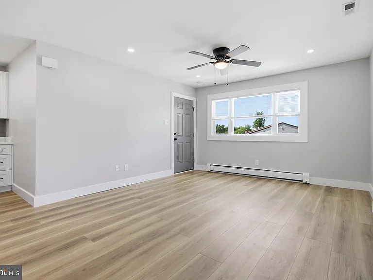 63 Aston Ct — Photo 7
