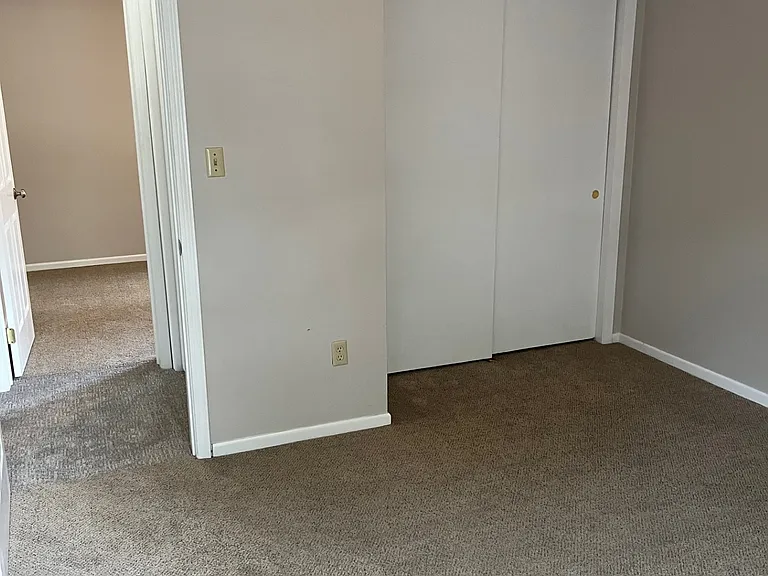 513 Elm Ave — Photo 3