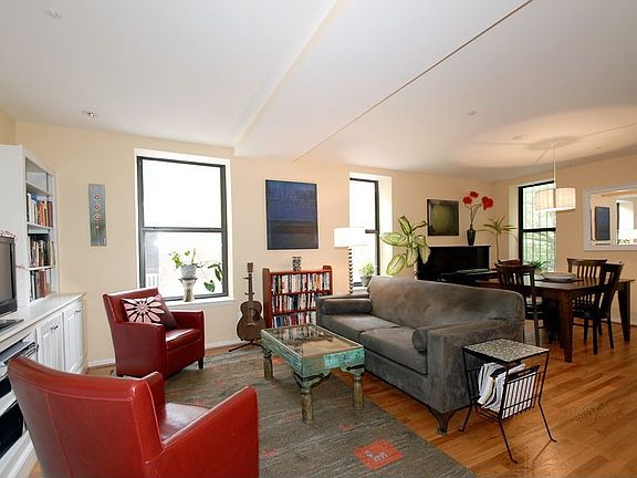 2nd image of 2633 Adams Mill Rd NW APT 105