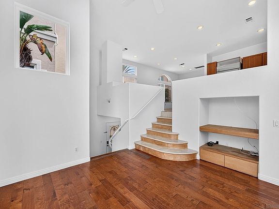 3rd image of 12664 Carmel Country Rd Unit 72