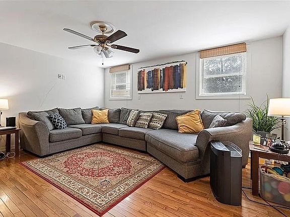 2nd image of 40 Sodom Rd