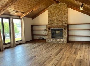 15365 Lake Rd #2, Gardner, KS 66030