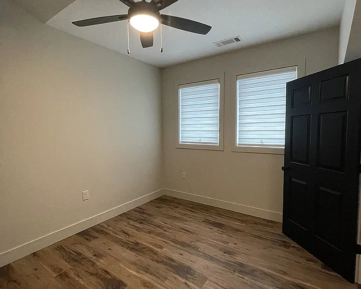 120 N Main St #B — Photo 3