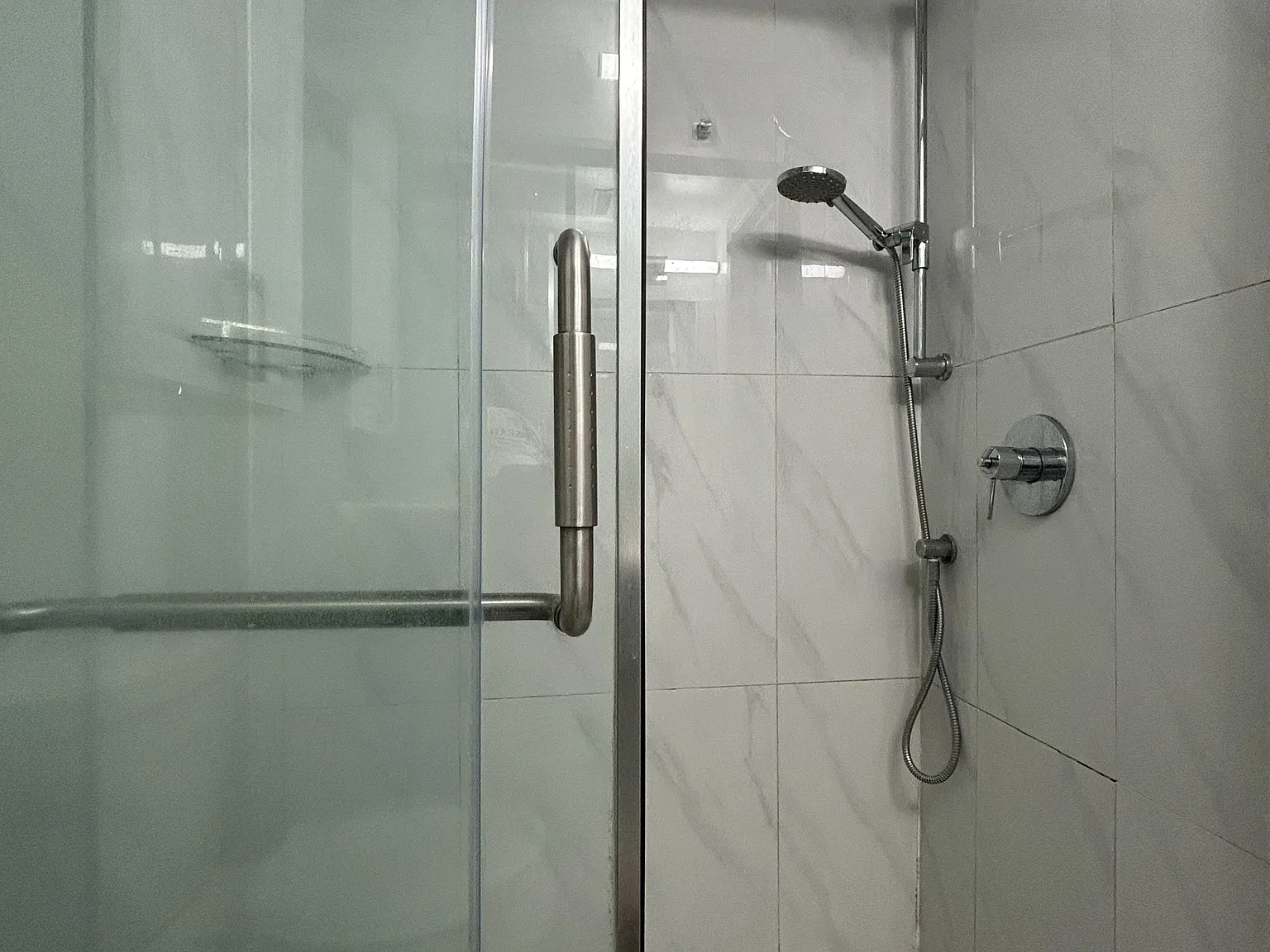 1 bed, $999 — Photo 2